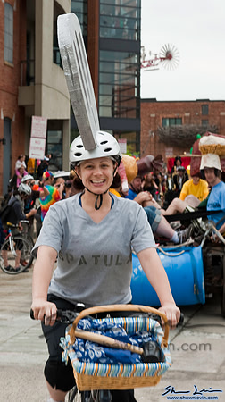 AVAM Kinetic Sculpture Race 2009_0207.jpg