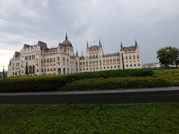 0723181844a_HDR