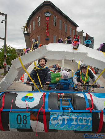 AVAM Kinetic Sculpture Race 2009_0206.jpg