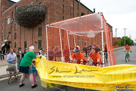 AVAM Kinetic Sculpture Race 2009_1351.jpg