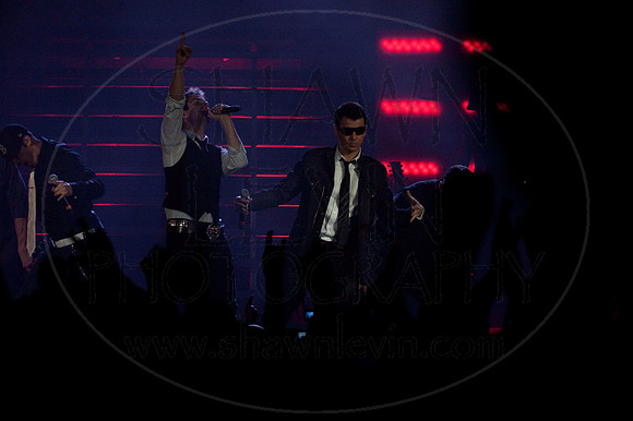 New Kids On The Block 03192009_0106