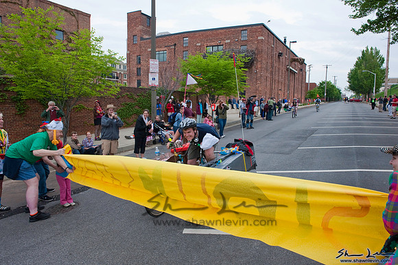 AVAM Kinetic Sculpture Race 2009_1324.jpg